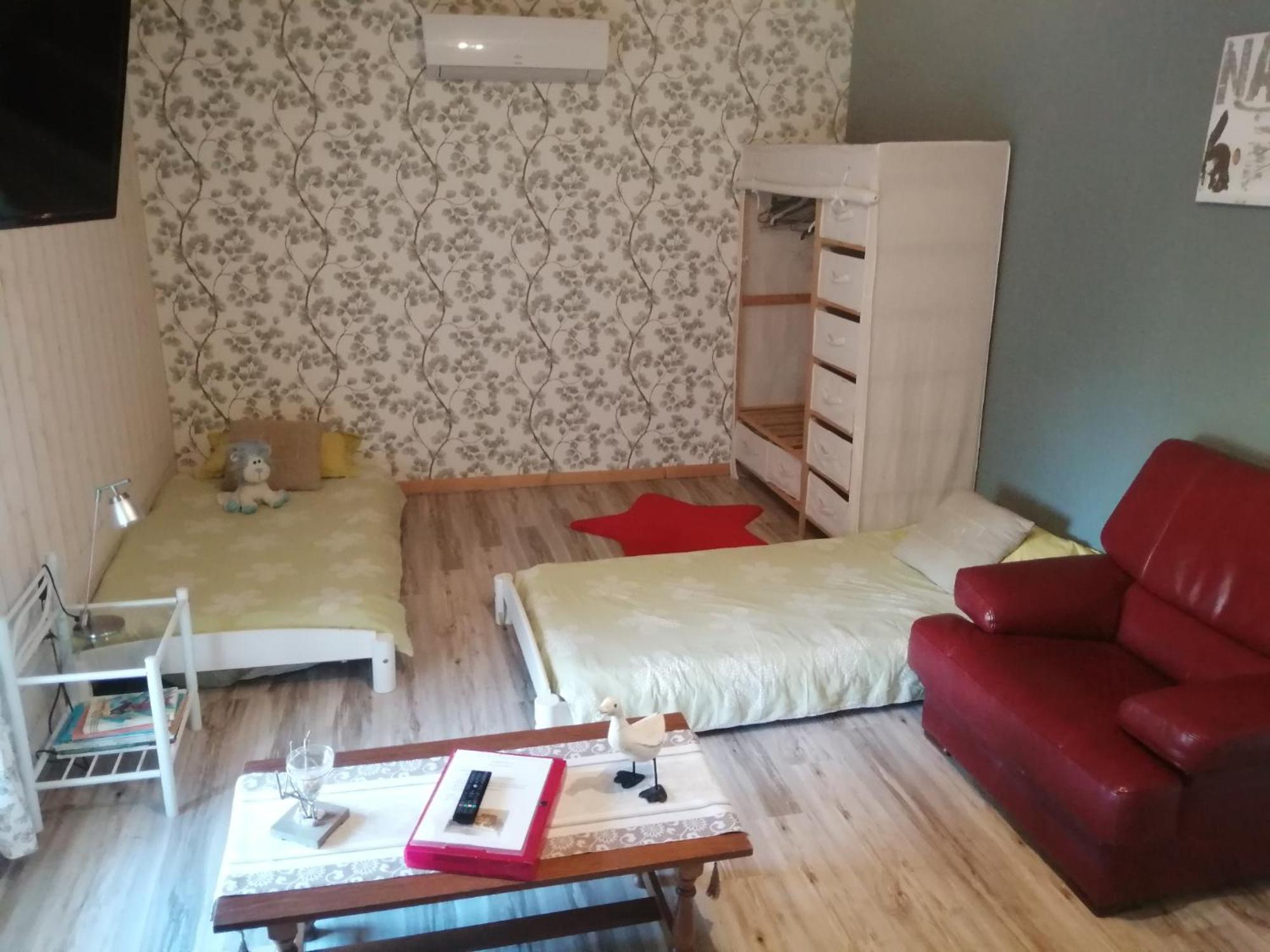 Les Tourterelles Bed & Breakfast Chabournay Bagian luar foto