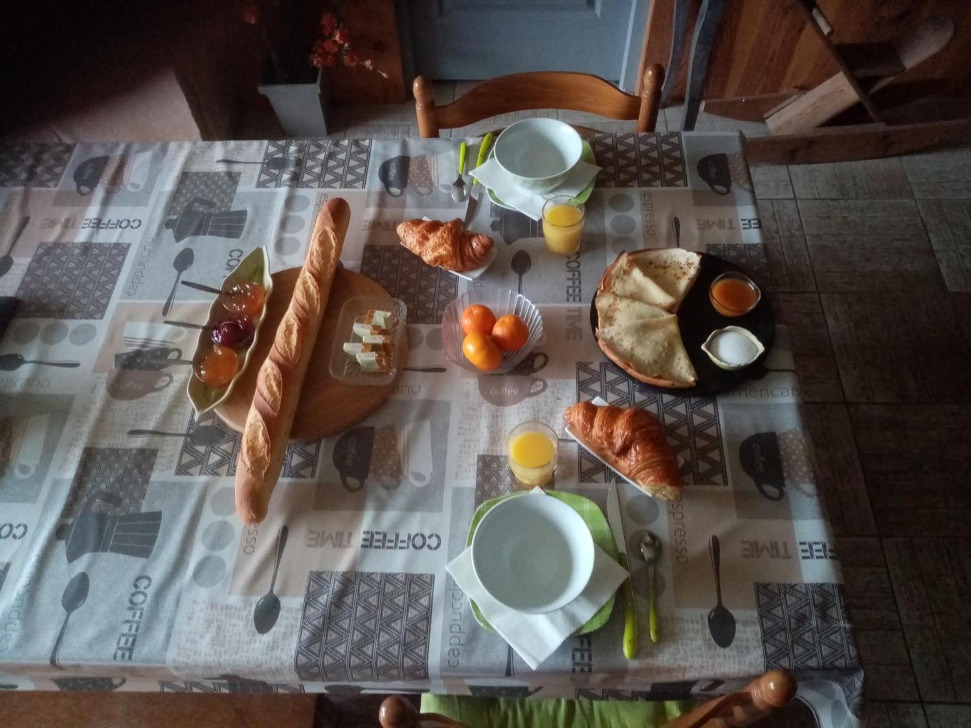 Les Tourterelles Bed & Breakfast Chabournay Bagian luar foto
