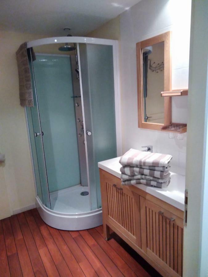 Les Tourterelles Bed & Breakfast Chabournay Bagian luar foto